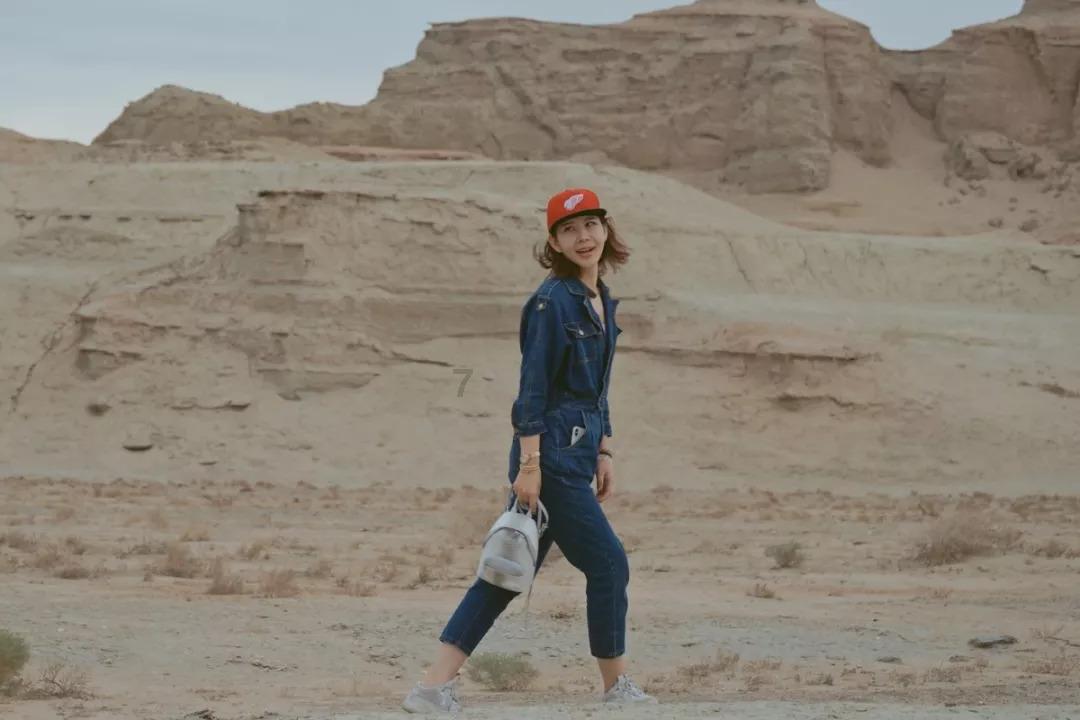 众望所归,尺度新剧强势登顶热门榜第一!